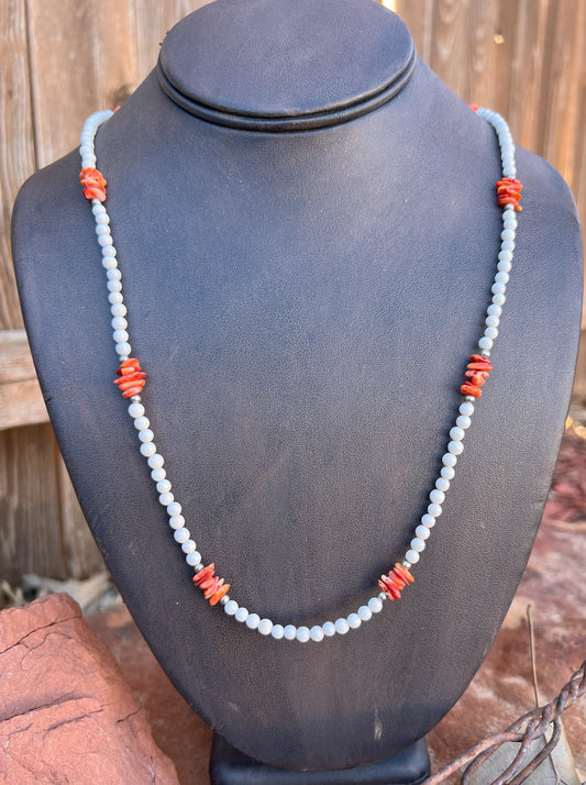 Spiny Oyster & Magnesite Necklace