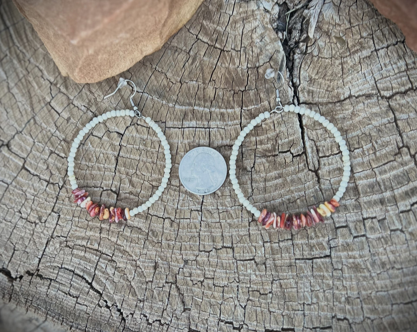 Rainbow Spiny Oyster Chip & Magnesite Hoops